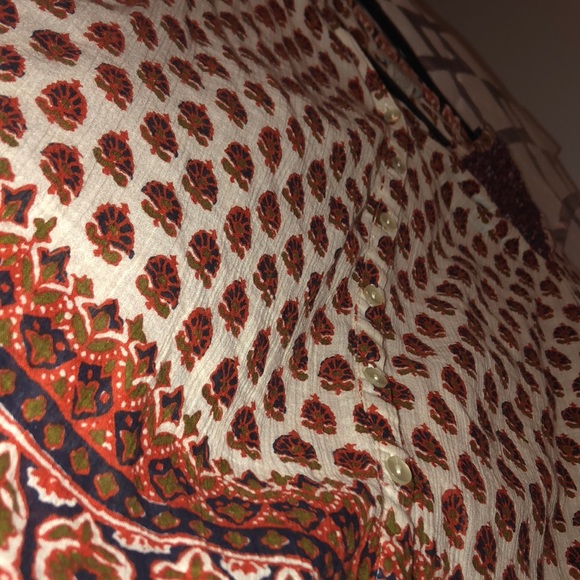 Rustic red flowy top - Picture 5 of 5